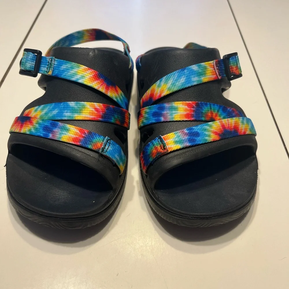 Chaco kid sandals size 5 black rainbow straps